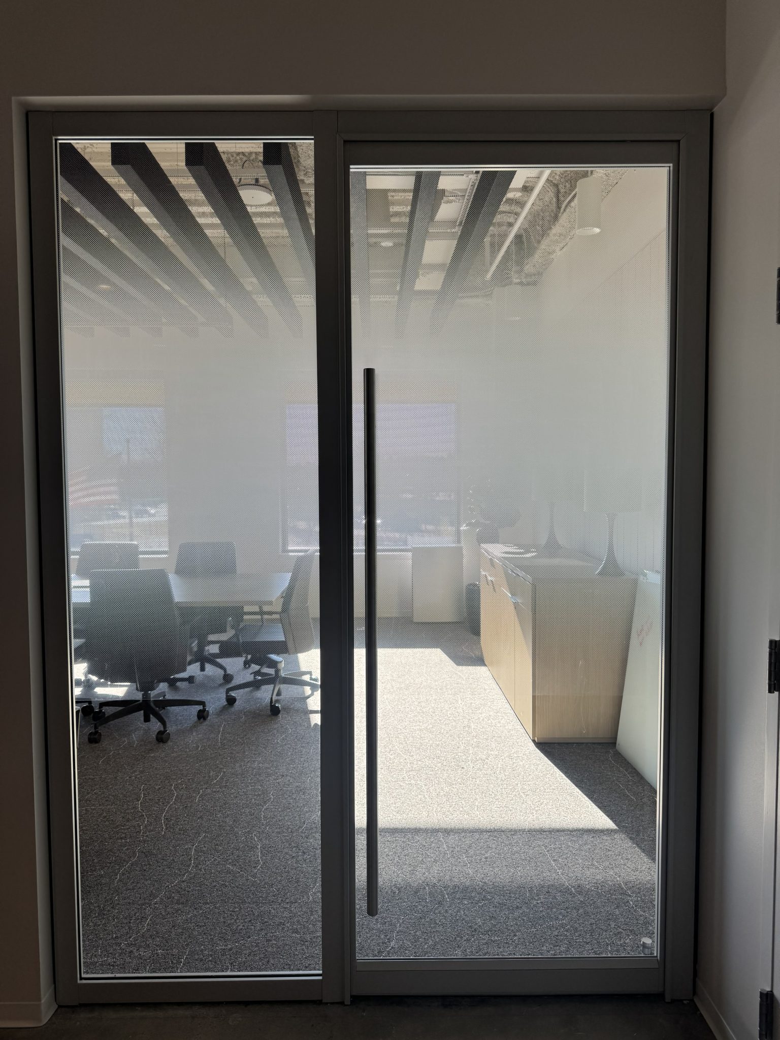 Subtle Gradient Privacy Film