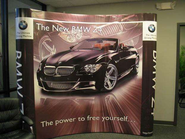 standing square size banner with New BMW Z5