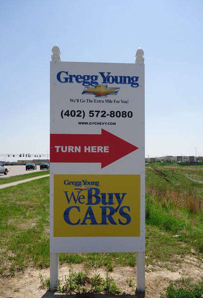 car dealership directional signage