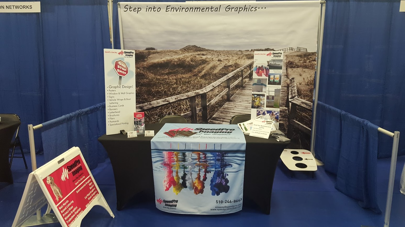 SpeedPro environmental graphics trade show display