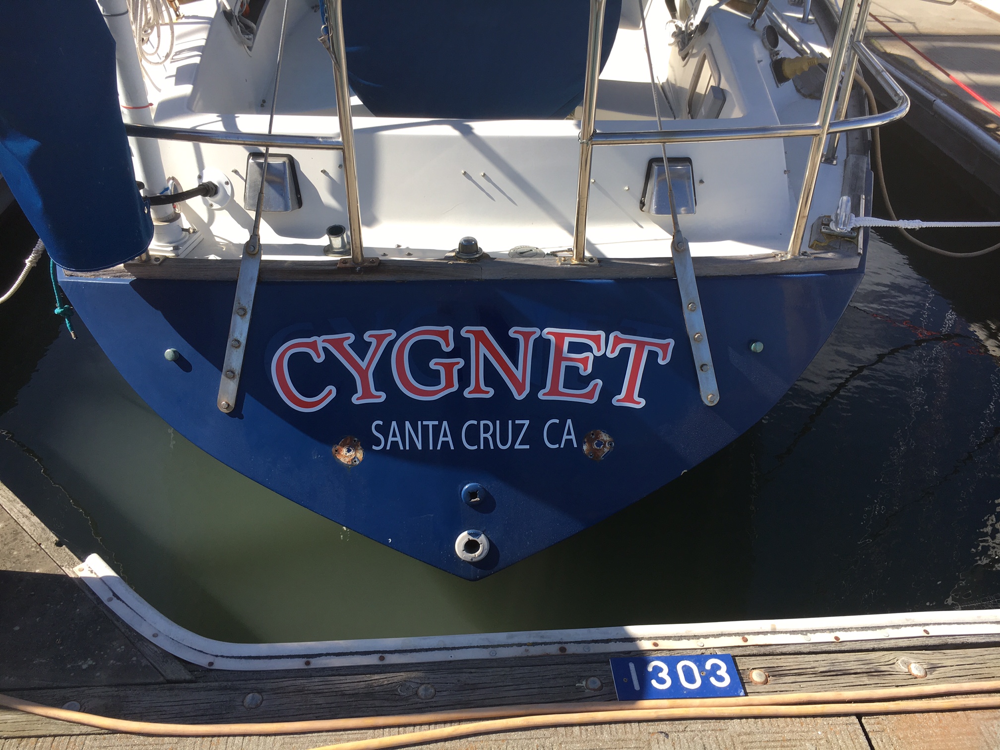 Cygnet boat lettering