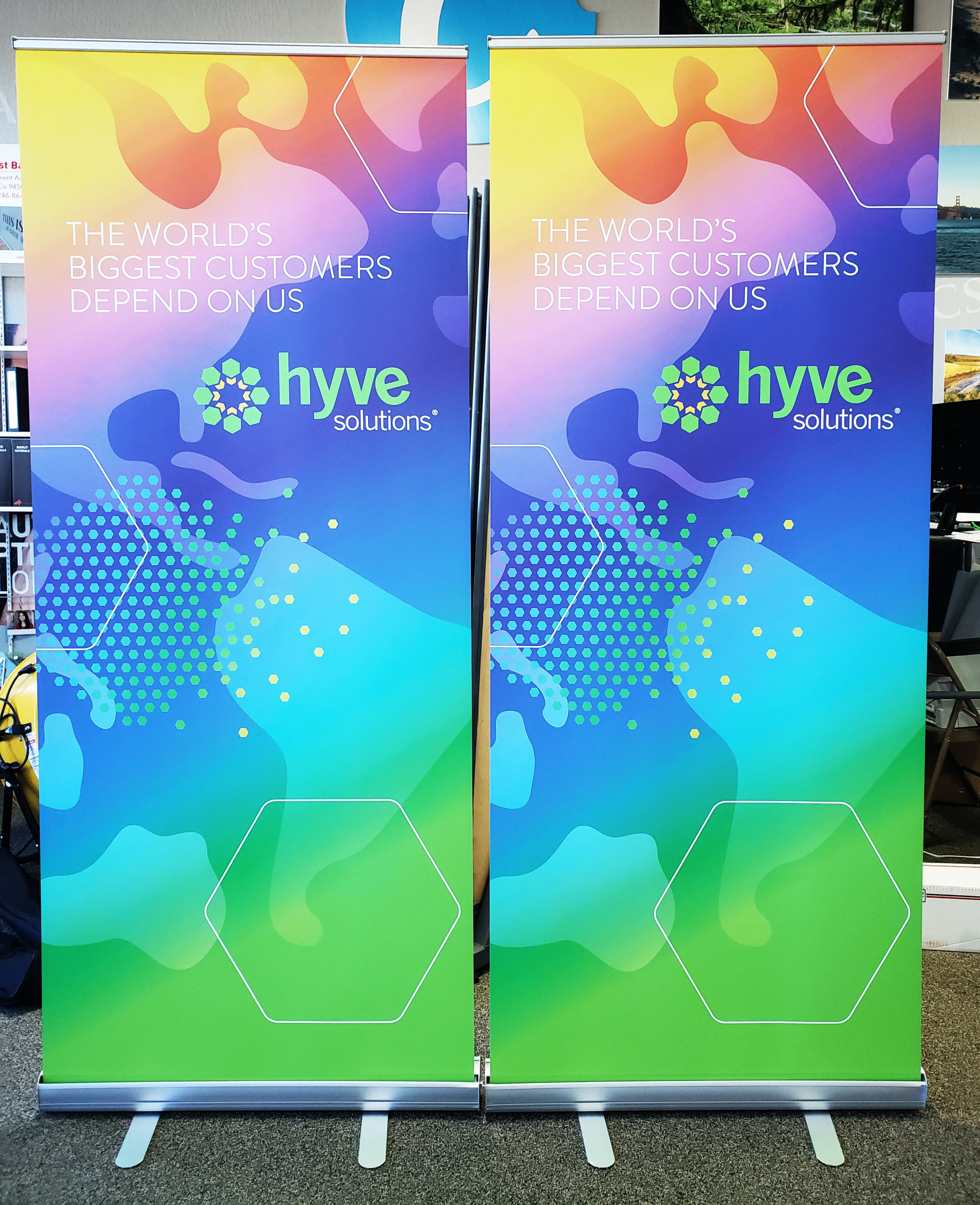 hyve solutions retractable banner stands