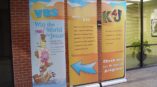 VBS retractable banner stands