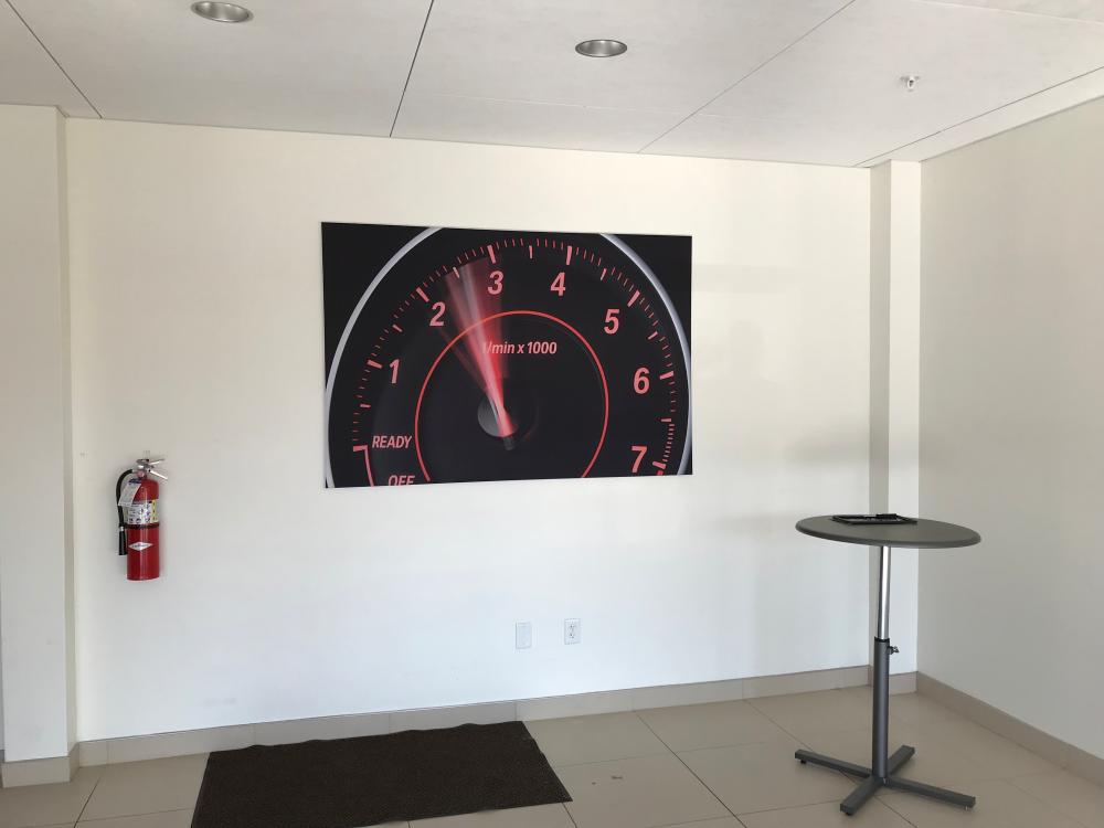 Large image of car gauge 
