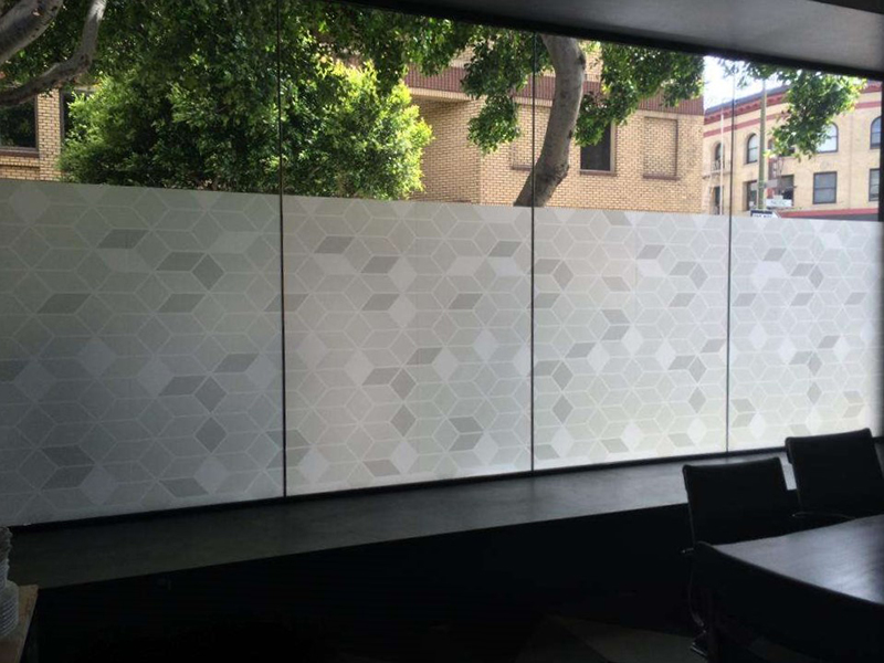 Privacy glass