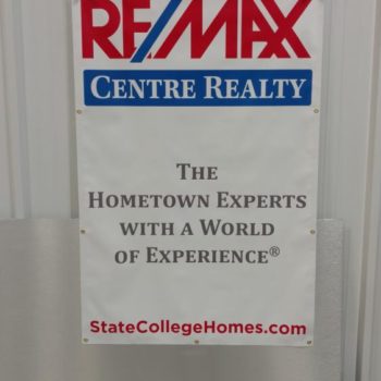 Remax Centre Realty outdoor signage