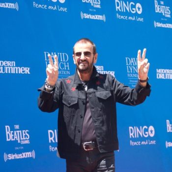 Ringo Starr peace sign