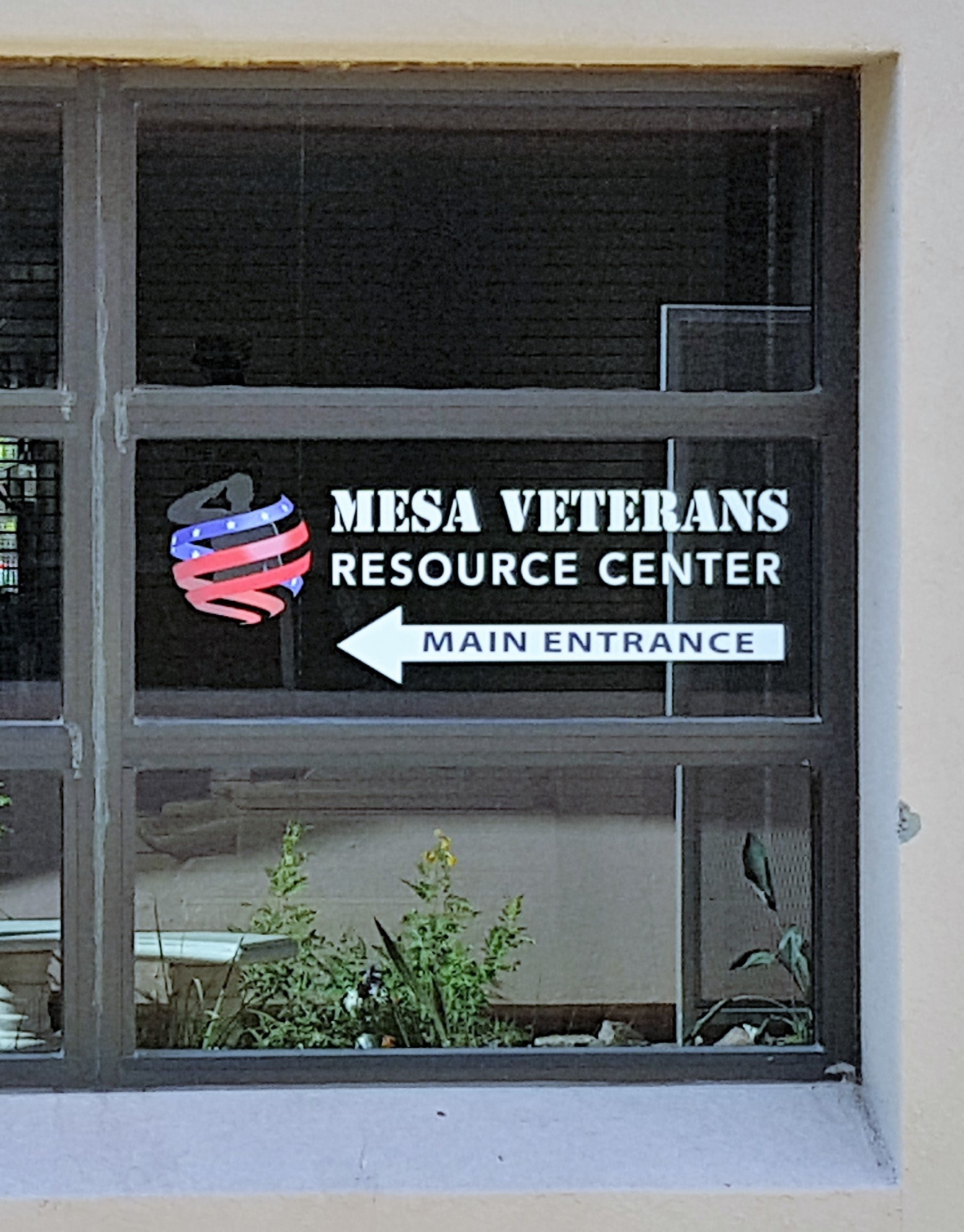 Mesa Veterans window directional graphic