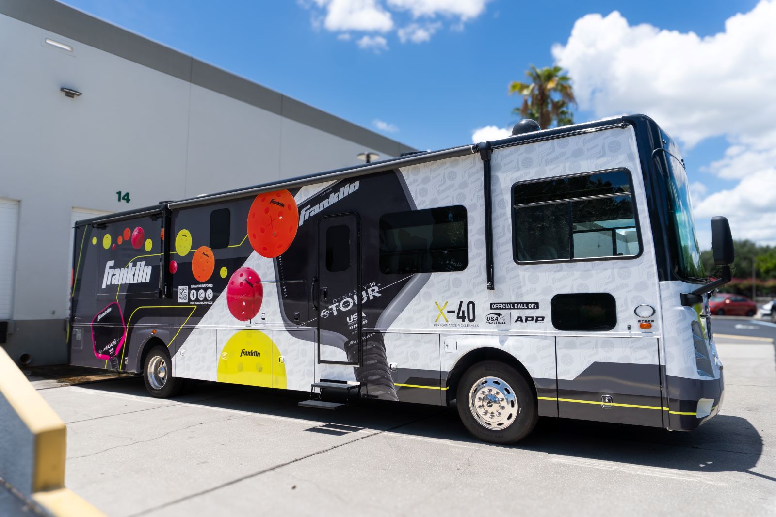 Full Vinyl RV Wraps for Franklin RV by SpeedPro