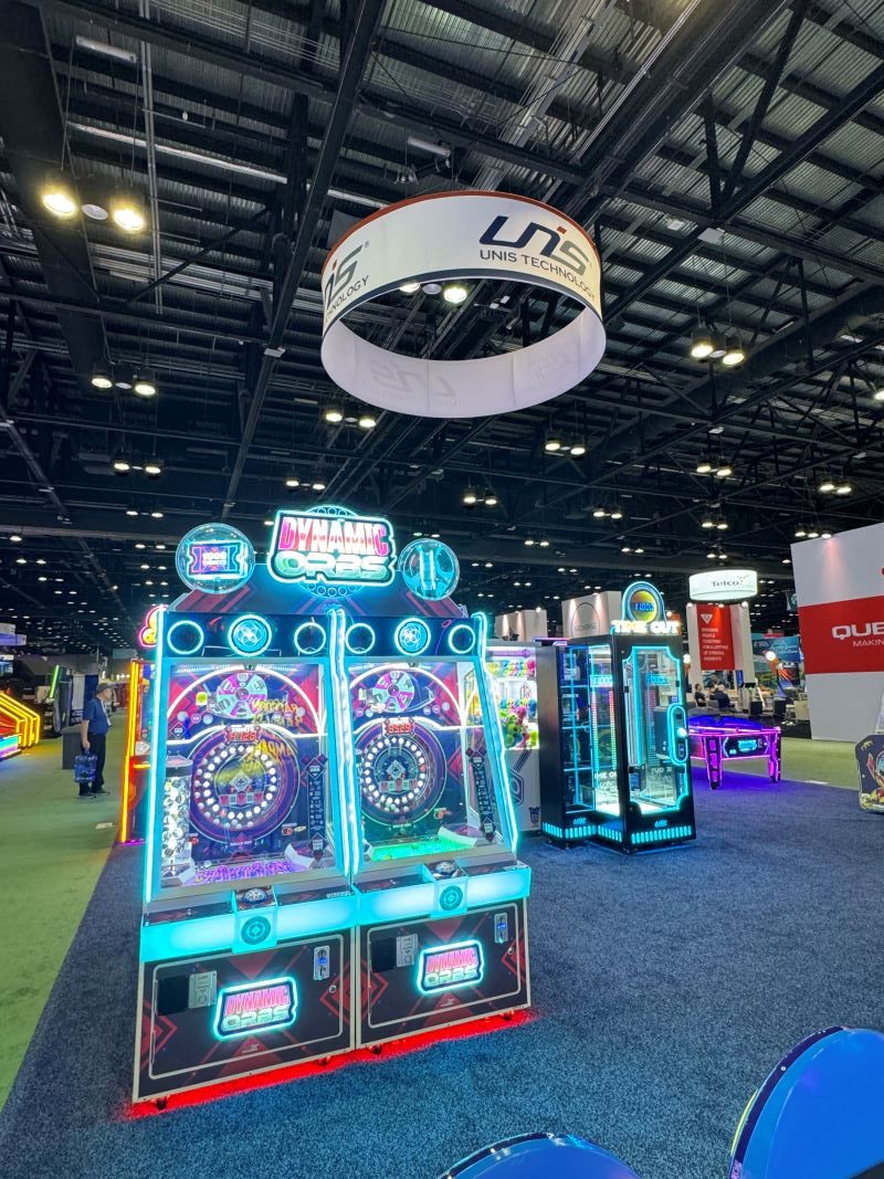 UNIS Technology Custom Trade Show Hanging Signs for Corporate Events