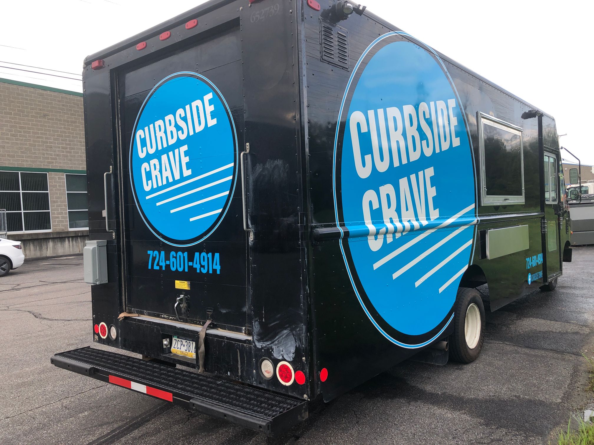 Curbside Crave food truck wrap 