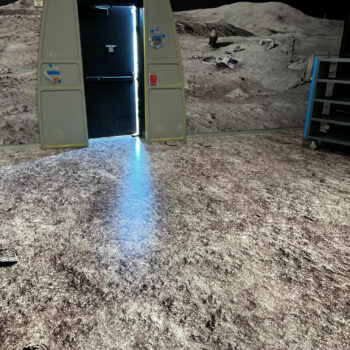 pittsburgh carnegie science center wall and floor graphic