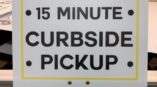 15 minute curbside pickup sign 