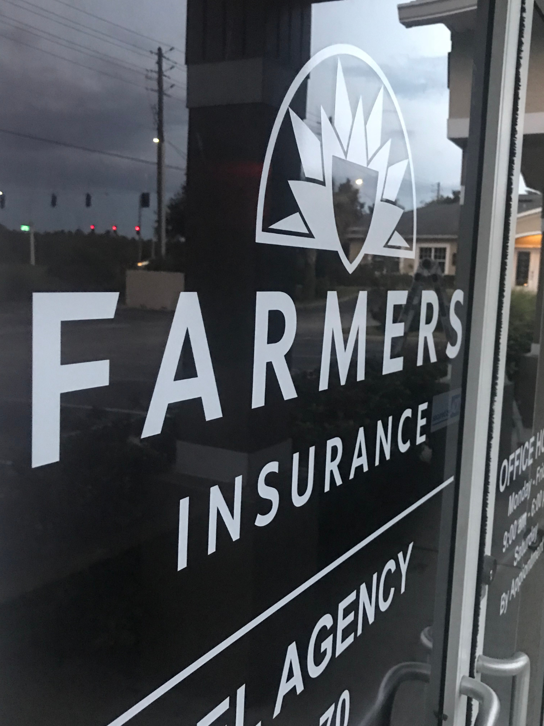 window graphic for farmers insurance