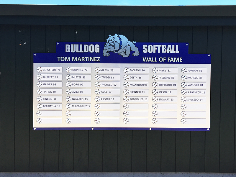Bulldog Softball players names sign