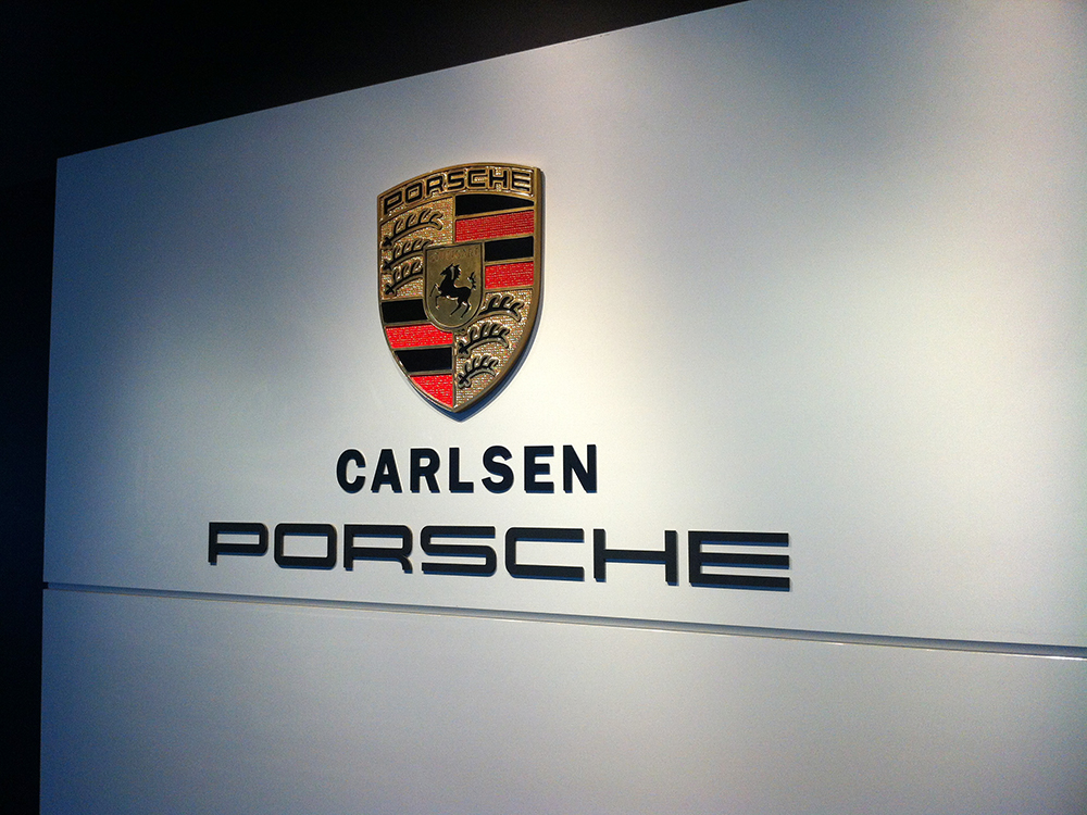 Carlsen Porsche wall sign