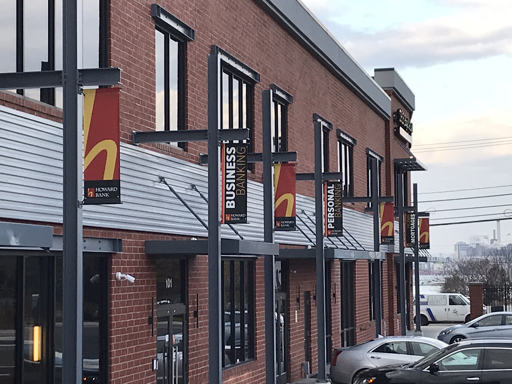 Outside Street Banners - Howard Bank