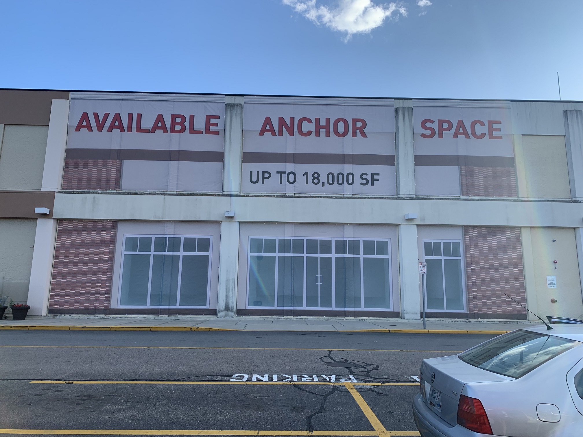 Anchor space out door building banner