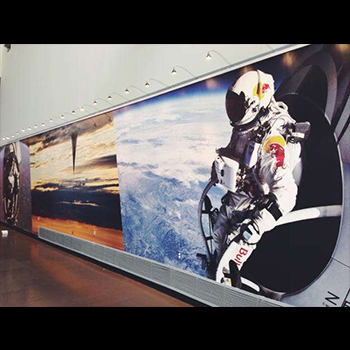 astronaut wall graphic