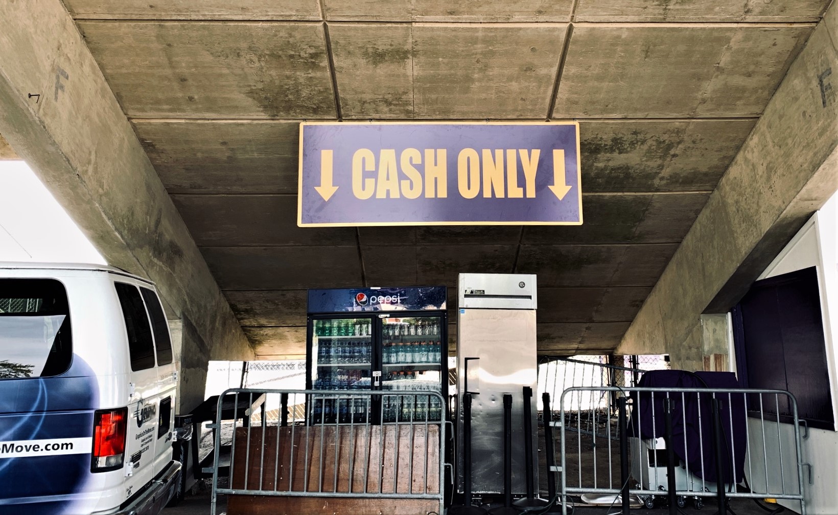 Cash Only sign