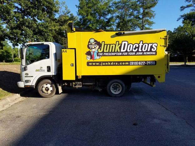 Junk Doctors truck wrap